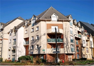 appartement à la vente -   60000  BEAUVAIS, surface 70 m2 vente appartement - APR734408